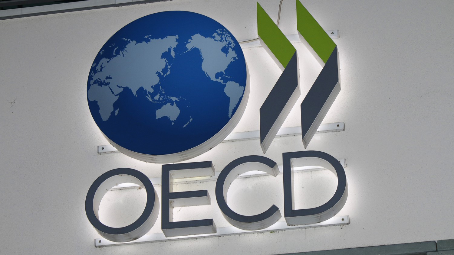 avoid the oecd automatic tax exchange